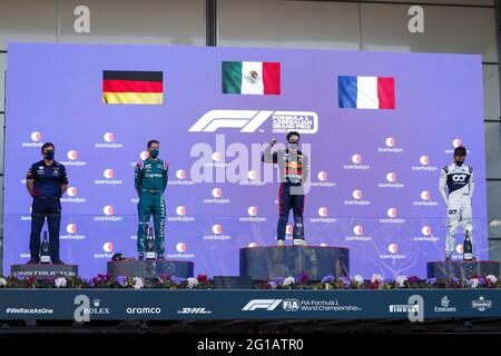 Podium, VETTEL Sebastian (ger), Aston Martin F1 AMR21, PEREZ Sergio (mex), Red Bull Racing Honda RB16B, GASLY Pierre (Fra), Scuderia AlphaTauri Honda AT02 während des Formel 1 Großen Preises von Aserbaidschan 2021 vom 04. Bis 06. Juni 2021 auf dem Baku City Circuit, in Baku, Aserbaidschan - Foto Antonin Vincent / DPPI / LiveMedia Stockfoto