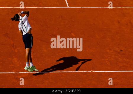 Paris, Frankreich. Juni 2021. Pierre Hugues Herbert aus Frankreich beim French Open Grand Slam Tennisturnier 2021 in Roland Garros, Paris, Frankreich. Frank Molter/Alamy Live Nachrichten Stockfoto