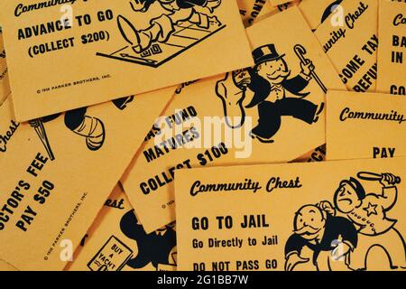 Monopoly Brettspiel ist ein beliebtes internationales Immobilienhandelsspiel, USA Stockfoto