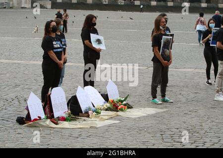 Napoli, Italien. Juni 2021. Die INTERNATIONALE Veranstaltung NARD (National Animal Rights Day) zum Gedenken an das Leben von Tieren, die Opfer des Sklavensystems wurden. (Foto: Salvatore Esposito/Pacific Press) Quelle: Pacific Press Media Production Corp./Alamy Live News Stockfoto