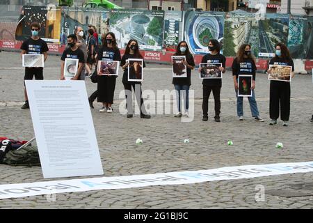 Napoli, Italien. Juni 2021. Die INTERNATIONALE Veranstaltung NARD (National Animal Rights Day) zum Gedenken an das Leben von Tieren, die Opfer des Sklavensystems wurden. (Foto: Salvatore Esposito/Pacific Press) Quelle: Pacific Press Media Production Corp./Alamy Live News Stockfoto