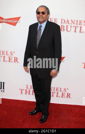 **DATEI FOTO** Clarence Williams III ist verstorben. LOS ANGELES, CA - AUGUST 12: Clarence Williams III bei der Premiere von „Lee Daniels“ The Butler der Weinstein Company in Regal Cinemas L.A. Live am 12. August 2013 in Los Angeles, Kalifornien. Quelle: Mpi26/MediaPunch Inc Stockfoto