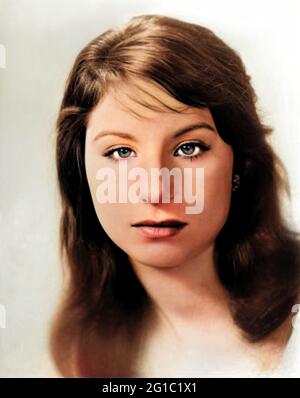 1960 c., USA : die gefeierte amerikanische Sängerin BARBRA STREISAND ( geboren 1942 ), als ein junges Mädchen im Alter von 18 Jahren war . Unbekannter Fotograf. DIGITAL EINGEFÄRBT . - GESCHICHTE - FOTO STORICHE - personalità da giovane giovani - ragazza - Persönlichkeit Persönlichkeiten als junges Mädchen - INFANZIA - KINDHEIT - POPMUSIK - MUSICA - Cantante --- ARCHIVIO GBB Stockfoto