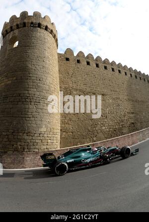 Baku, Aserbaidschan. Juni 2021. Aston Martins Fahrer Sebastian Vettel tritt am 6. Juni 2021 beim Großen Preis von Aserbaidschan der Formel 1 2021 auf dem Baku City Circuit in Baku, Aserbaidschan, an. Quelle: Tofiq Babayev/Xinhua/Alamy Live News Stockfoto