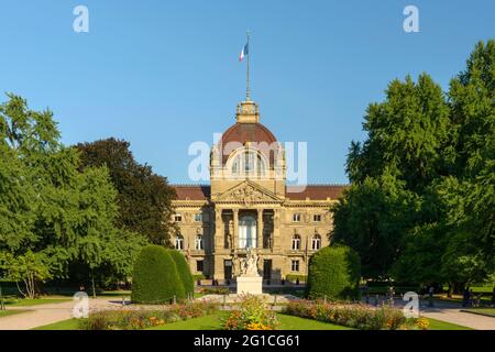 FRANKREICH, BAS-RHIN (67), STRASSBURG, PLACE DE LA REPUBLIQUE, RHEINPALAST (SITZ DER ZENTRALKOMMISSION FÜR DIE RHEINSCHIFFFAHRT) Stockfoto