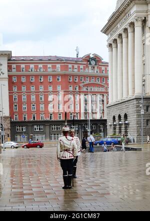 Wachwechsel vor dem Präsidentengebäude, Sofia, Bulgarien. Stockfoto
