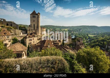 Saint-Cirq-Lapopie, Les Plus Beaux Villages de France, On the Lot, Departement Lot, Midi-Pyrenees, Frankreich Stockfoto