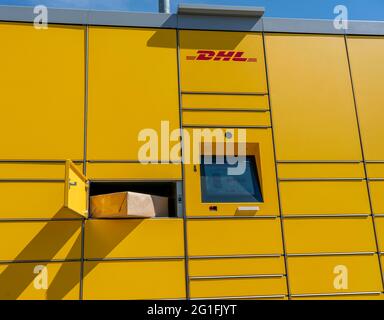 DHL Packstation, Berlin, Berlin, Deutschland Stockfoto