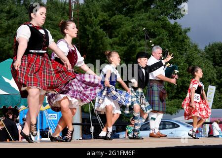 Highlandgames, Highland Games, Highland Dance, Highland Dance, Tartan, Karotten, Dudelsackläufer, Schottland, Nordamerika, Amerika, Großbritannien Stockfoto