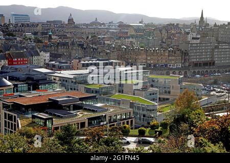 Calton Hill, UNESCO-Weltkulturerbe, Blick auf das Neue Viertel und die Altstadt, Altstadt, Edinburgh, Schottland, Großbritannien Stockfoto