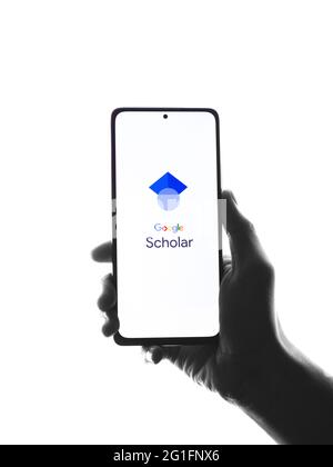 Assam, indien - 29. Mai 2021 : Google Scholar App-Logo auf Handy-Bildschirm Stock Bild. Stockfoto