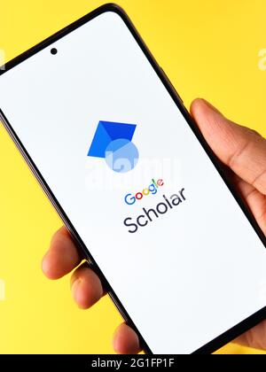 Assam, indien - 29. Mai 2021 : Google Scholar App-Logo auf Handy-Bildschirm Stock Bild. Stockfoto