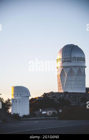 Observatorium im Sonnenuntergang Stockfoto