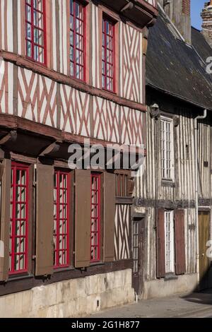 Pont l'Eveque (Normandie, Nordwestfrankreich): Fachwerkhaus in der Rue Vaucelles. Die Geschichte von Gustave Flauberts Novelle EIN einfaches Herz Stockfoto