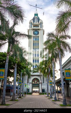 Der Aloha Tower im Hafen von Honolulu (Oahu, Hawaii) Stockfoto