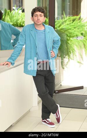 Rom, Italien. Juni 2021. Vincenzo Zampa besucht die Komiker, die im Meridien Visconti Palace in Rom Fotos drehen. Kredit: SOPA Images Limited/Alamy Live Nachrichten Stockfoto