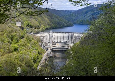 Frankreich, Correze, Dordogne-Tal, Servieres le Chateau, Chastang-Staudamm an der Dordogne (Luftaufnahme) Stockfoto