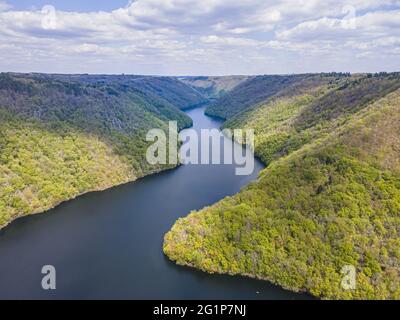 Frankreich, Correze, Dordogne-Tal, Servieres le Chateau, Chastang-Staudamm an der Dordogne (Luftaufnahme) Stockfoto