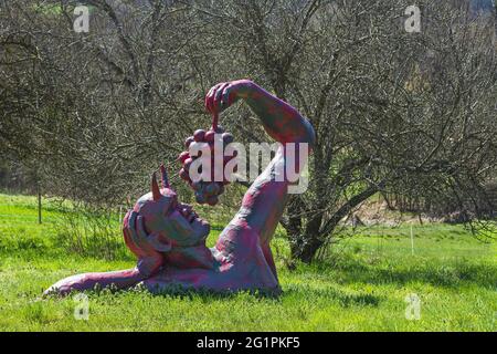 Frankreich, Isere, Trieves Region, Mens, Skulptur des Dionysos, Griechischer gott der Weinlese, Weinbereitung und Wein (oder Bacchus, römischer gott) Stockfoto