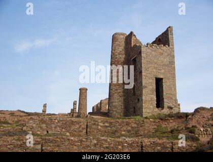 Wheal Coates Zinn Mine, Stanz- und Winding Engine Houses. UNESCO-Weltkulturerbe. St. Agnes, North Cornwall, Großbritannien. Stockfoto