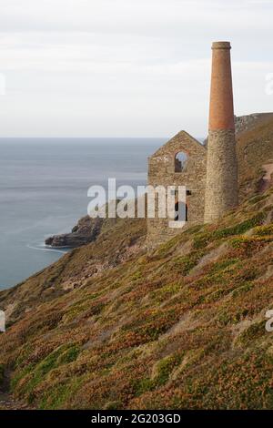 Wheal Coates Towanroath Shaft Engine House. Ikonische Bergbaulandschaft In Cornish. St. Agnes, North Cornwall, Großbritannien. Stockfoto