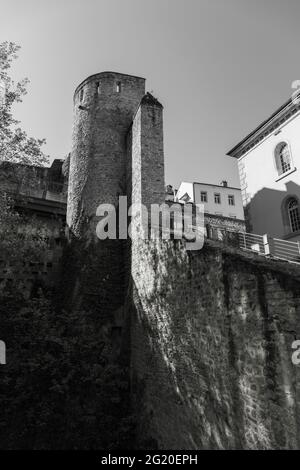 Europa, Luxemburg, Luxemburg-Stadt, Schritte von der Rue de Treves zur Tour Jacob und dem alten Turm auf der Rue de Rham Stockfoto