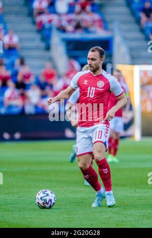 Brondby, Dänemark. Juni 2021. Christian Eriksen (10) aus Dänemark während der Fußballfreundschaften zwischen Dänemark und Bosnien-Herzegowina im Brøndby Stadion. (Foto: Gonzales Photo/Alamy Live News Stockfoto