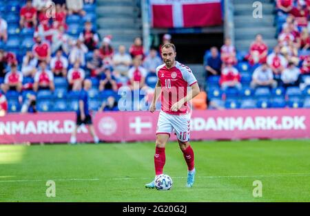 Brondby, Dänemark. Juni 2021. Christian Eriksen (10) aus Dänemark während der Fußballfreundschaften zwischen Dänemark und Bosnien-Herzegowina im Brøndby Stadion. (Foto: Gonzales Photo/Alamy Live News Stockfoto