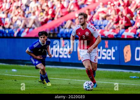 Brondby, Dänemark. Juni 2021. Joachim Andersen (2) aus Dänemark während der Fußballfreundschaften zwischen Dänemark und Bosnien-Herzegowina im Brøndby Stadion. (Foto: Gonzales Photo/Alamy Live News Stockfoto