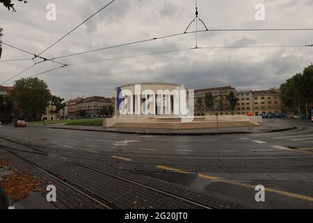 KROATIEN, ZAGREB, TRG ZRTAVA FASIZMA - 28. JULI 2019: PAVILLON VON MEŠTROVIĆ Stockfoto