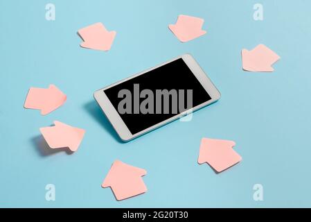 Brainstorming-Technologie Probleme Verbesserung Der Aktualisierung Des Produkts Globale Konnektivität Smartphone Voice Video Calling Neue Upgrade-Ideen Aktualisiert Stockfoto