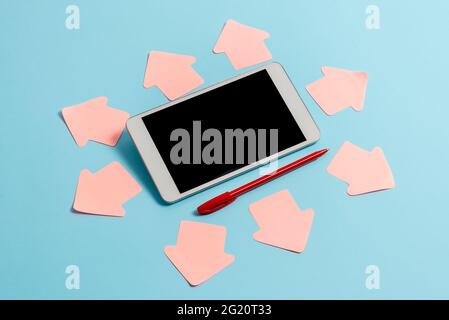 Brainstorming-Technologie Probleme Verbesserung Der Aktualisierung Des Produkts Globale Konnektivität Smartphone Voice Video Calling Neue Upgrade-Ideen Aktualisiert Stockfoto