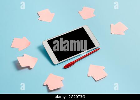 Brainstorming-Technologie Probleme Verbesserung Der Aktualisierung Des Produkts Globale Konnektivität Smartphone Voice Video Calling Neue Upgrade-Ideen Aktualisiert Stockfoto