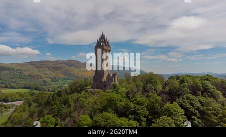 Das National Wallace Monument mit Blick auf die Stadt Stirling in Schottland, Großbritannien Stockfoto