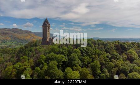 Das National Wallace Monument mit Blick auf die Stadt Stirling in Schottland, Großbritannien Stockfoto