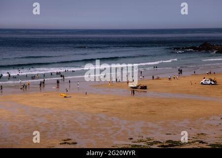 Blick nach Osten vom Porthmeor Beach, St. Ives, Cornwall, Großbritannien, Mai 2021 Stockfoto