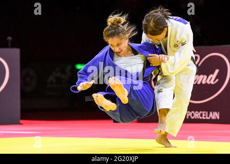 BUDAPEST, UNGARN - 7. JUNI: Fabienne Koch aus der Schweiz, Joana Ramos aus Portugal während der Judo-Weltmeisterschaft Ungarn 2021 in der Papp Laszlo Budapest Sports Arena am 7. Juni 2021 in Budapest, Ungarn (Foto: Yannick Verhoeven/Orange Picts) Stockfoto