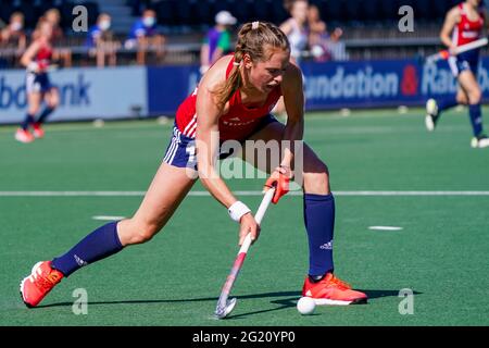 AMSTELVEEN, NIEDERLANDE - 7. JUNI: Giselle Ansley aus England während des Eishockey-Europameisterschaftsspiels zwischen England und Deutschland im Wagener Stadion am 7. Juni 2021 in Amstelveen, Niederlande (Foto: Jeroen Meuwsen/Orange Picters) Stockfoto