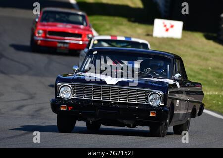 Julian Thomas, Callum Lockie, Ford Falcon, Masters Tourenwagen vor 66, Limousine Autos, GT Autos, Tourenwagen, Masters Historic Festival, Brands Hatch Gr Stockfoto