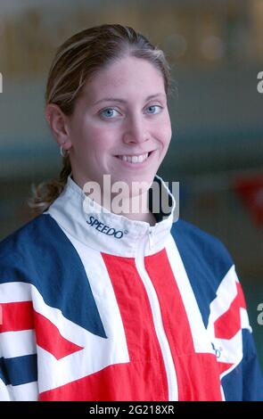 Weltmeister katie Sexton aus portsmouth, 200 Meter Rückenschwimmen, Bild mike Walker, 2003 Stockfoto