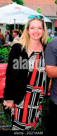 Julia Biedermann bei der Premiere des Theaterstücks 'Winterrose' im Schlosspark Theater. Berlin, 06.06.2021 Stockfoto