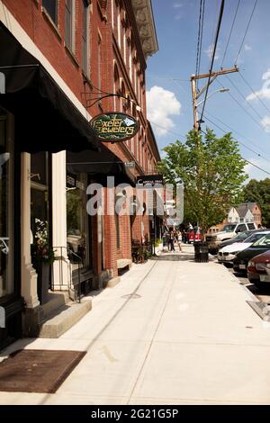 Geschäfte und Restaurants an der Water Street im Zentrum von Exeter, New Hampshire, USA. Stockfoto