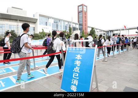 Peking, China. Juni 2021. Am 07. Juni 2021 nehmen 10.78 Millionen Schüler an der Aufnahmeprüfung für das College in China Teil.(Foto: TPG/cnsphotos) Quelle: TopPhoto/Alamy Live News Stockfoto