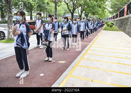 Peking, China. Juni 2021. Am 07. Juni 2021 nehmen 10.78 Millionen Schüler an der Aufnahmeprüfung für das College in China Teil.(Foto: TPG/cnsphotos) Quelle: TopPhoto/Alamy Live News Stockfoto