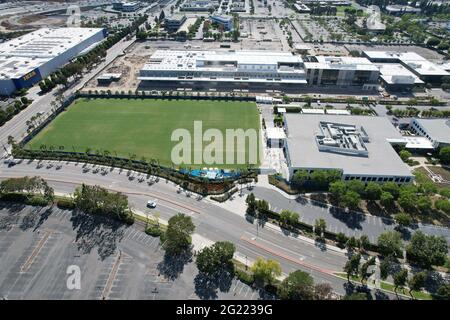 Eine Luftaufnahme des Hoag Performance Center, Sonntag, 5. Juni 2021, in Costa Mesa, Calif. Der Standort ist die Los Angeles Chargers Trainingseinrichtung und Stockfoto