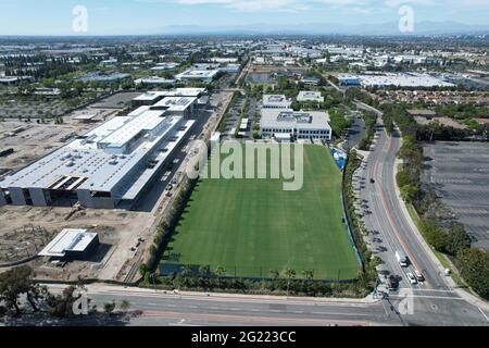 Eine Luftaufnahme des Hoag Performance Center, Sonntag, 5. Juni 2021, in Costa Mesa, Calif. Der Standort ist die Los Angeles Chargers Trainingseinrichtung und Stockfoto