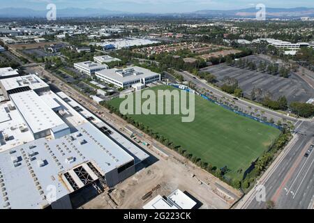 Eine Luftaufnahme des Hoag Performance Center, Sonntag, 5. Juni 2021, in Costa Mesa, Calif. Der Standort ist die Los Angeles Chargers Trainingseinrichtung und Stockfoto