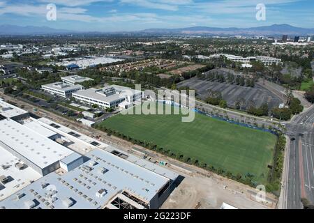 Eine Luftaufnahme des Hoag Performance Center, Sonntag, 5. Juni 2021, in Costa Mesa, Calif. Der Standort ist die Los Angeles Chargers Trainingseinrichtung und Stockfoto