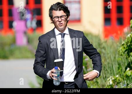 Joey Barton kommt am Sheffield Crown Court an, wo er angeklagt wird, dem damaligen Barnsley-Manager Daniel Stendel im April 2019 tatsächliche Körperschäden zugefügt zu haben. Bilddatum: Dienstag, 8. Juni 2021. Stockfoto