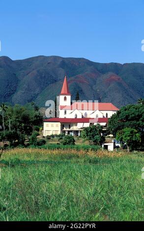 FRANKREICH. NEUKALEDONIEN, GROSSE INSEL, ST. LOUIS, MISSIONSKIRCHE Stockfoto